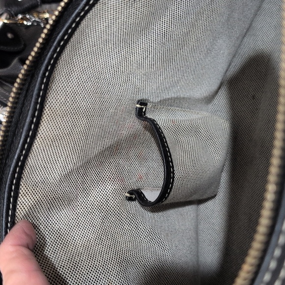 Dooney & Bourke  Large Black Leather purse - Picture 6 of 10